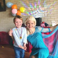 Party entertainment with Elsa